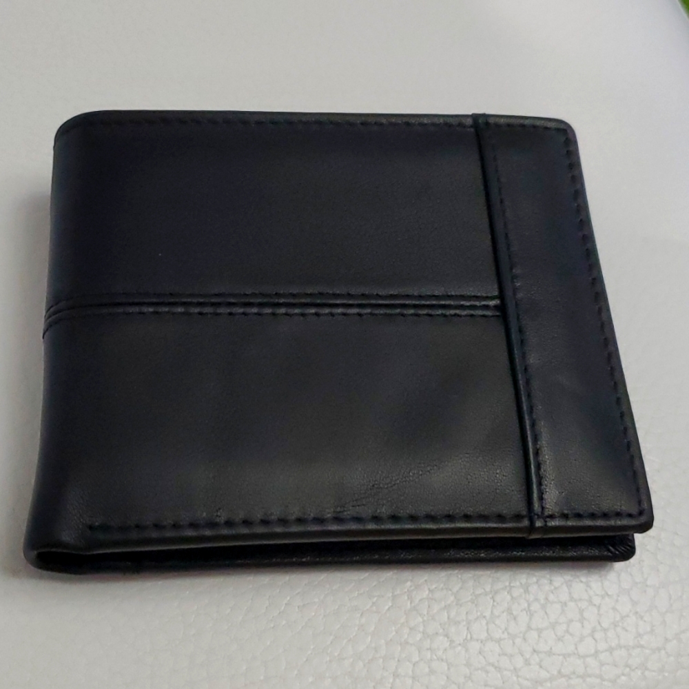 Black Leather Men's Wallet